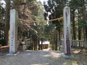 seki 石柱。参道2026-03-28