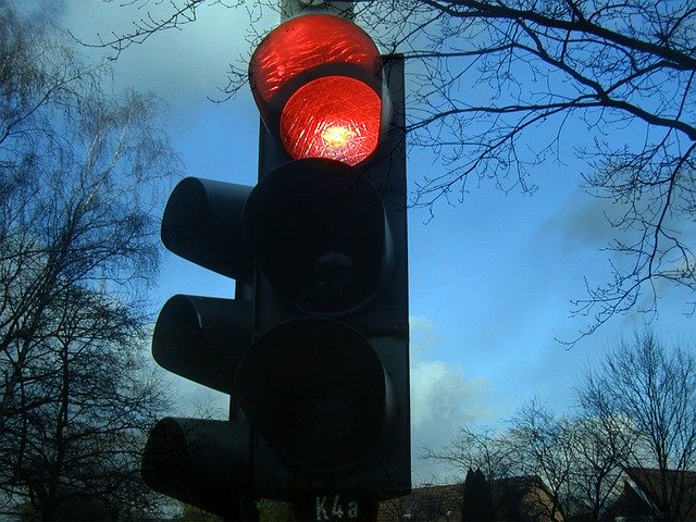 traffic-lights-242323_640