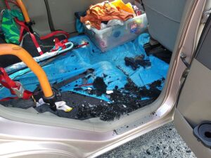 broken glass 割れたガラス2　2025-07-16