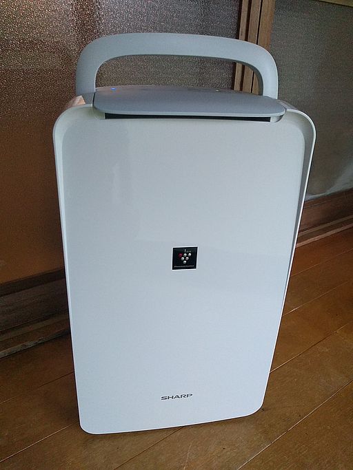 dehumidifier 除湿機