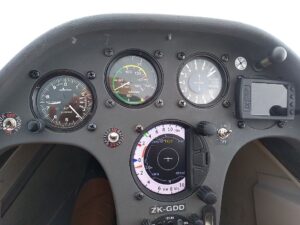 instrument panel front seat in flight 17400ft