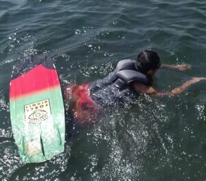 face down うつ伏せ。でんぐり返し