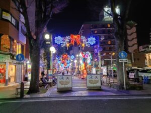 isezaki 伊勢佐木町通り。リボン。ライトアップ