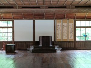 kyodan 教壇。講堂