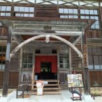 entrance 入口。アーチ