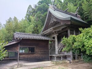 宇受賀神社。本殿