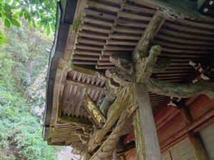 焼火神社。軒下。扁額